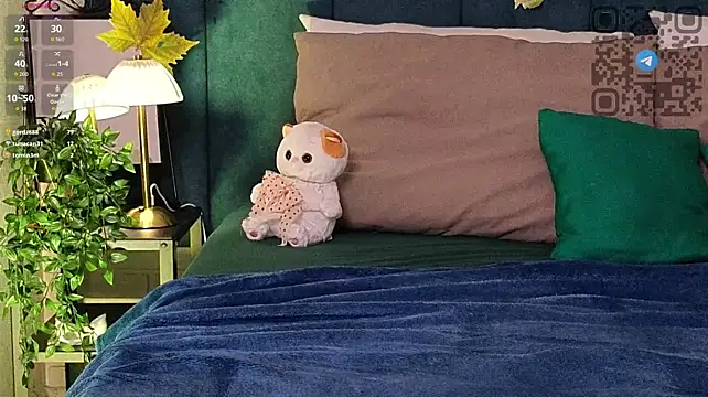 Angelic_coy - GET NAKED
