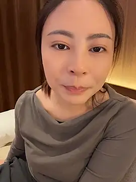 YaoYao8888 - 给大哥们漏胸2分钟