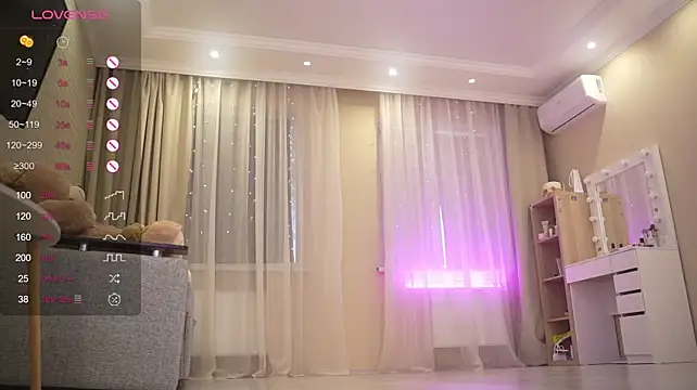Bananalizzy - Play with pussy close in doggy ♡