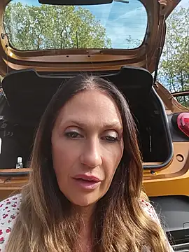 JasmineNoir2 - Slip off in Uber + video porno LT