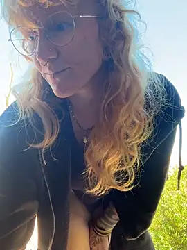 Synnix - RISKY asshole closeup lt gets vid