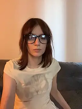 YankiGirl - Hand bra + massage my tits