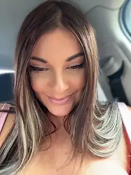 JessycaFlame - Squirt out in public