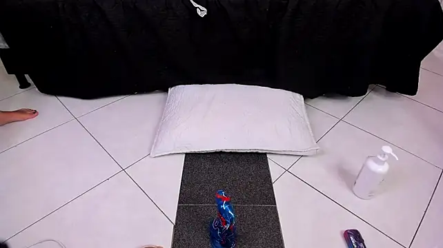 NiaVeraa - she-wolf's tail anal play 🐺