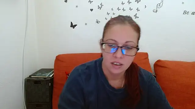 LadyHellene - bubble shower show ;)