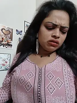 Pinky-2 - Oiling My Sexy Pussy Hole