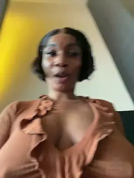 ___Nessa - BJ on big Toy,squirt hard public