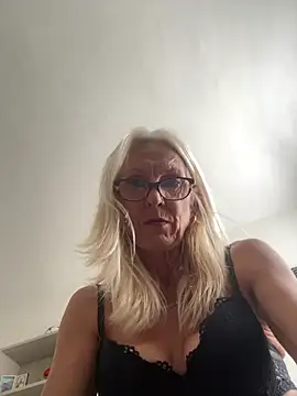 Adella13
