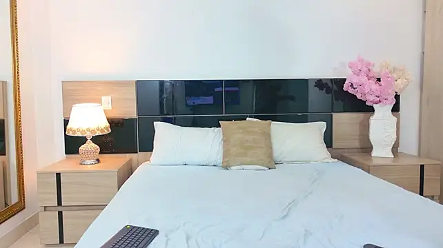 KristhenBella - Spank ass x5