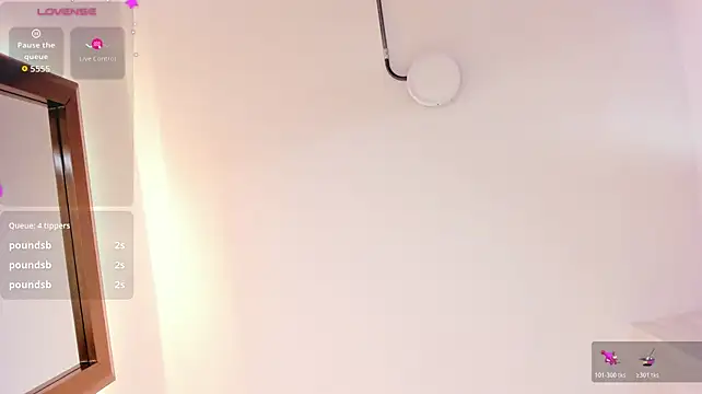 Natalie_fox__ - fingers in pussy