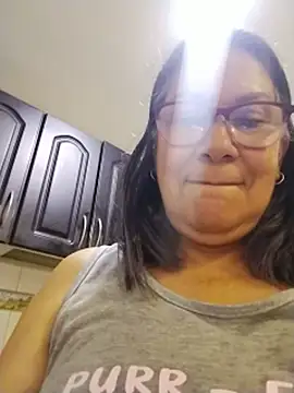 Victoria_wayne - oils ass