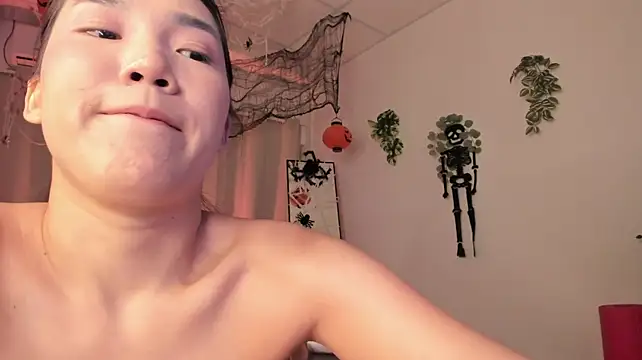 Divine_Madeleine - RED ASS