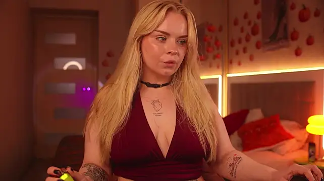 LisaLove3 - Make me wet
