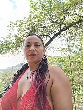 Esmeralda_li - Naked As I walk