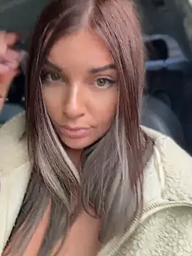 JessycaFlame - Squirt out in public