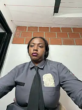 CiaraEbony - naked and big big squirt