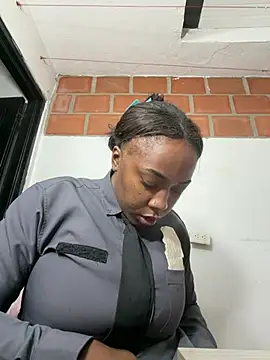 CiaraEbony - naked and big big squirt