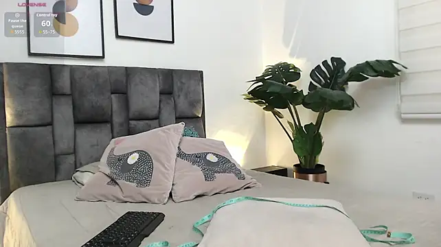Samy_l - show suck tits