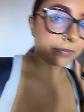 Cherry_rousse - licking fingers + saliva