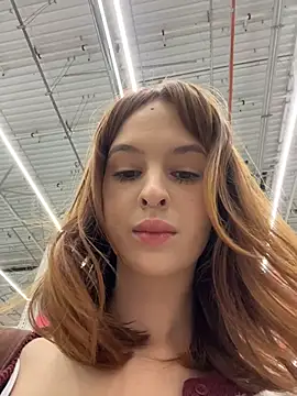 Outdorable - Take off jeans&spread pussy for close‑up