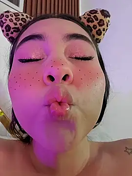 AlinnaRosee_