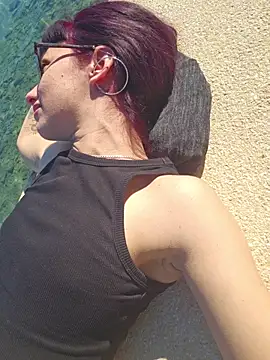 U_prolazu - Fingering pussy in public until 🌊