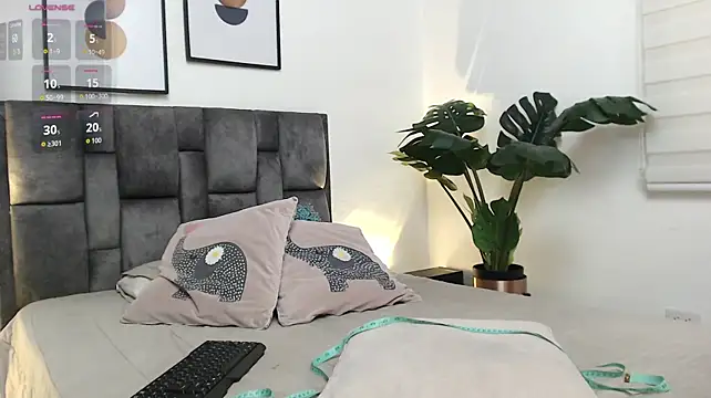 Samy_l - show suck tits