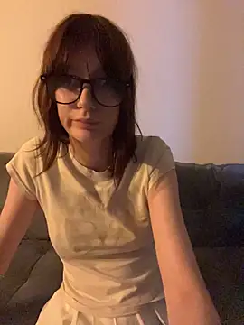 YankiGirl - Hand bra + massage my tits