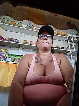 Tugordita-hot - Mostrar tetas en el trabajo