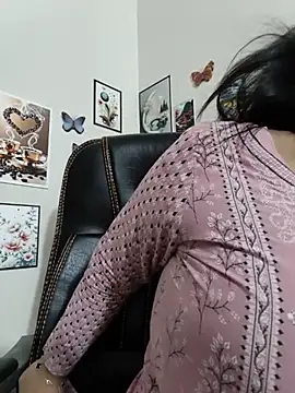 Pinky-2 - Oiling My Sexy Pussy Hole