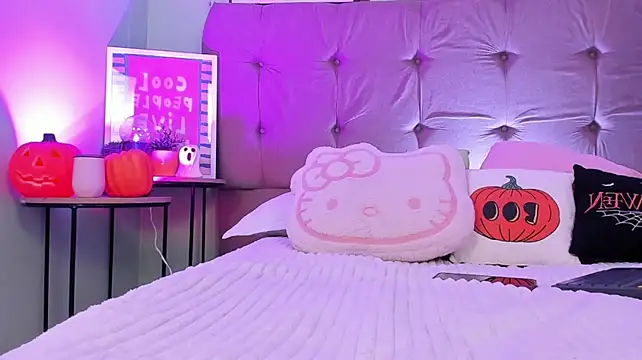 Lilyy_evanss - Trying panties