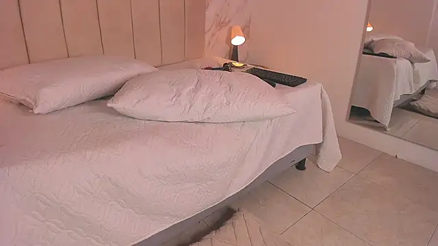 Catalina_222 - Leave my red ass