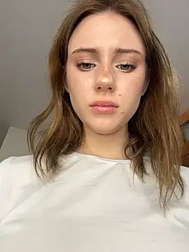 LunaLun - suck my finger+saliva eye contact