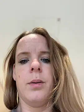 SexyMilf_1987 - Pussy Finger 5 min