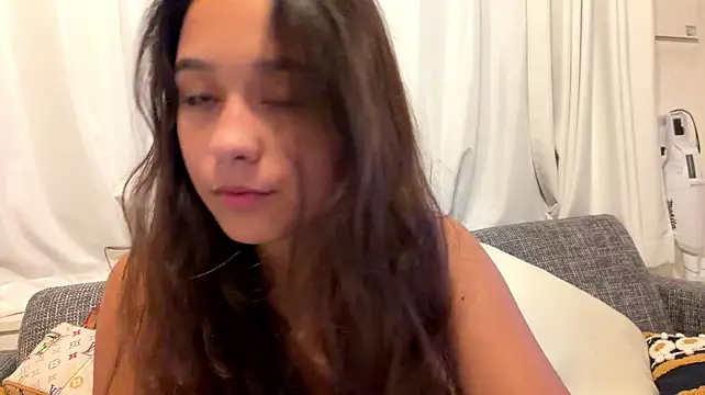 ReynaMccarron - change my outfit on more open nd little
