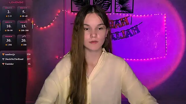 Amber_Roger - sucking fingers sexy