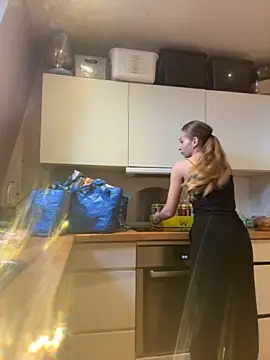 Mrs_Mr_007 - Deepthroat dildo
