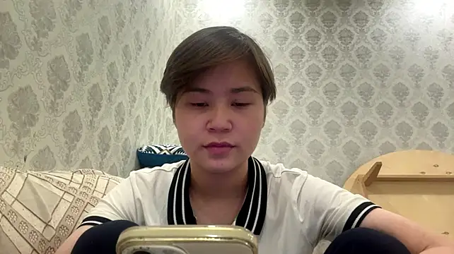JanethUdy - Send a kiss to your dear one😘