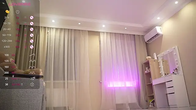 Bananalizzy - Touch ass close up ♡