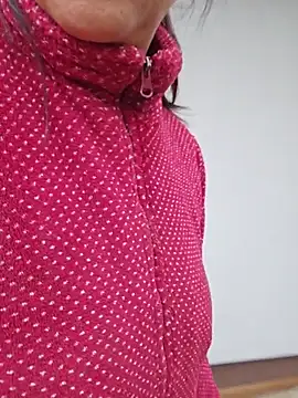 IsabelleCraft - Slap her ass