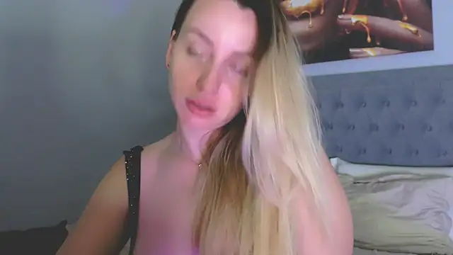 AlexisWhit - Pussy play and CUM