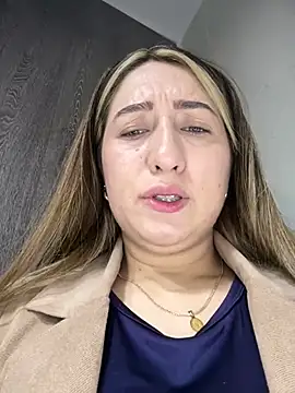 Suzy-111 - 🥵2 fingers in pussy+LT 2min control👿
