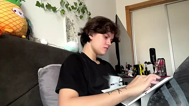 HeyFriren - sent u my hot Video ANAL and we go pvt