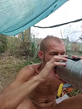 Hola_Homo - Plug + last tip gets a pic