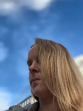 SexyMilf_1987 - Dildo blowjob