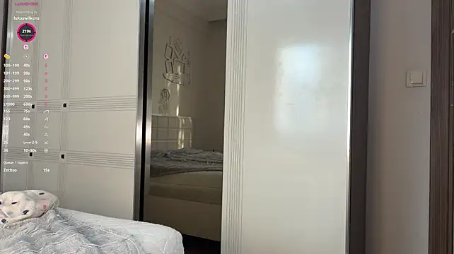 JuliaPierce - Give my hips a playful slap and tease