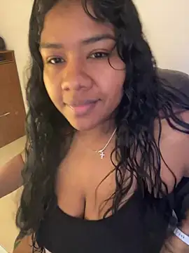 Paola091 - Slap and put my tits red :