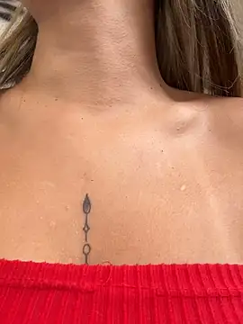 Lucifer-firee - Oil or cream on my tits 💧🍒.