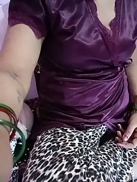 Poojasexy71