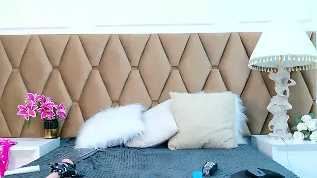 SabinaCruz - 4 fingers in pussy